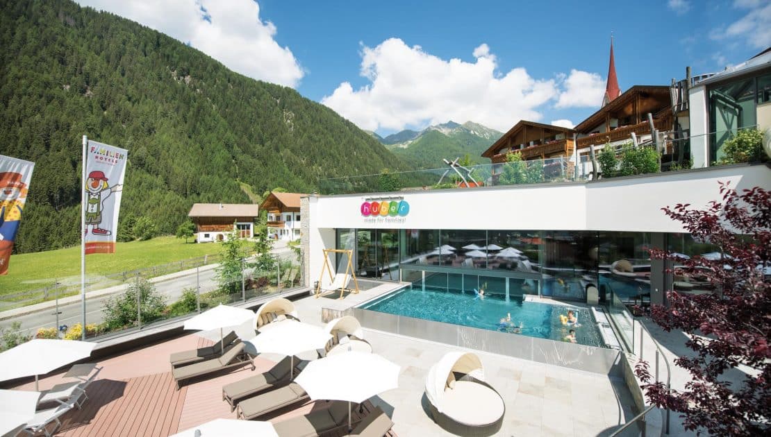 6-familienhotel-huber-vals-wellness-bad-peintner