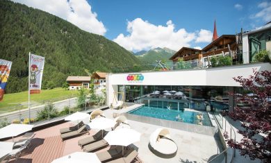 6-familienhotel-huber-vals-wellness-bad-peintner