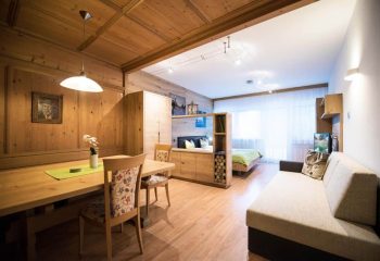 hotel-kranebitt-peintner-holzboden-13