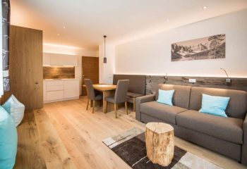 hotel-kranebitt-peintner-holzboden-7