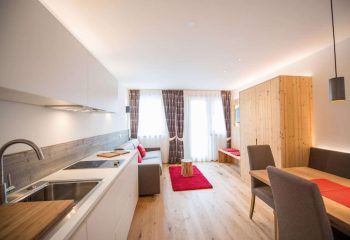 hotel-kranebitt-peintner-holzboden-4